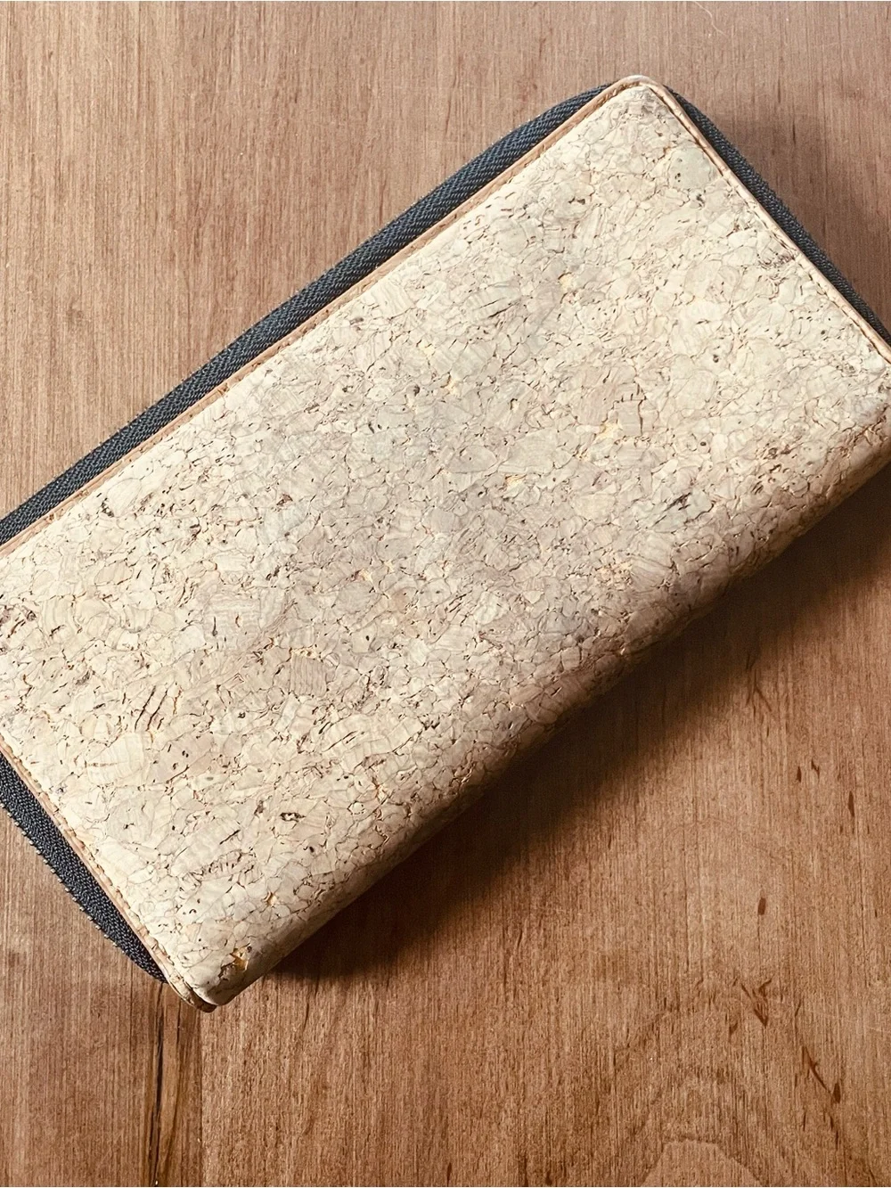 tentree Natural Cork Zippered Wallet